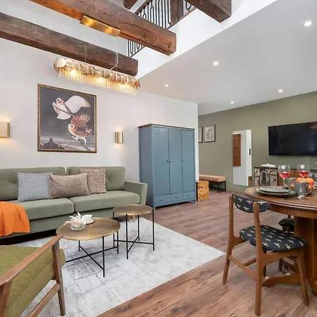 Appartamento Functional & Modern In The Center By Renters
